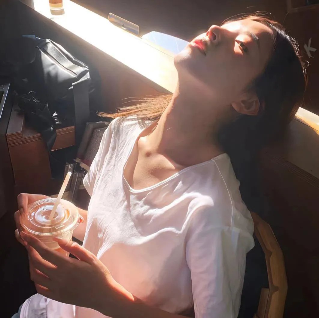 巴黎窈窕熟女